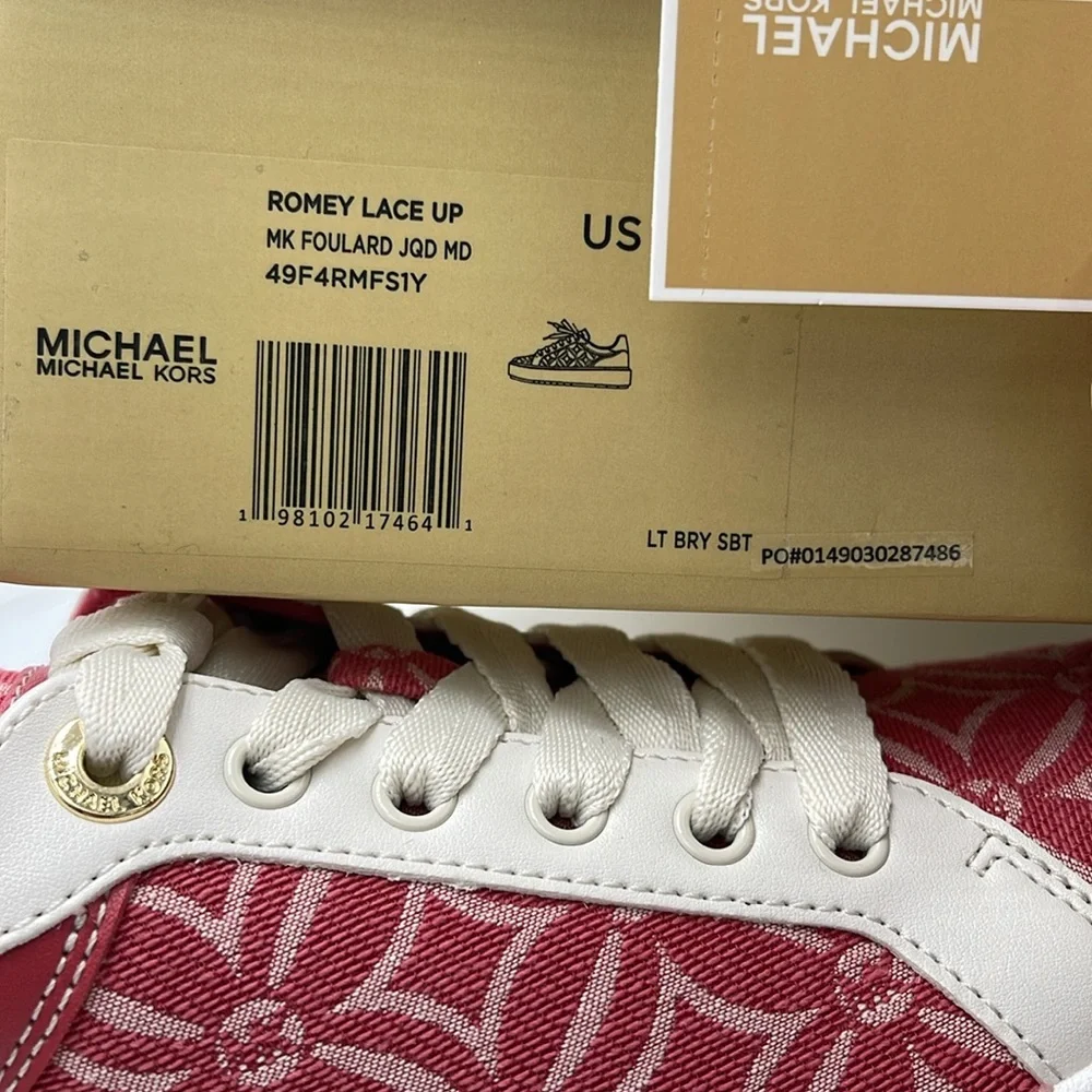 MICHAEL KORS ROMEY LACE UP MK FOULARD JQD MD
49F4RMFS1Y
LT BRY SBT - Picture 16 of 16